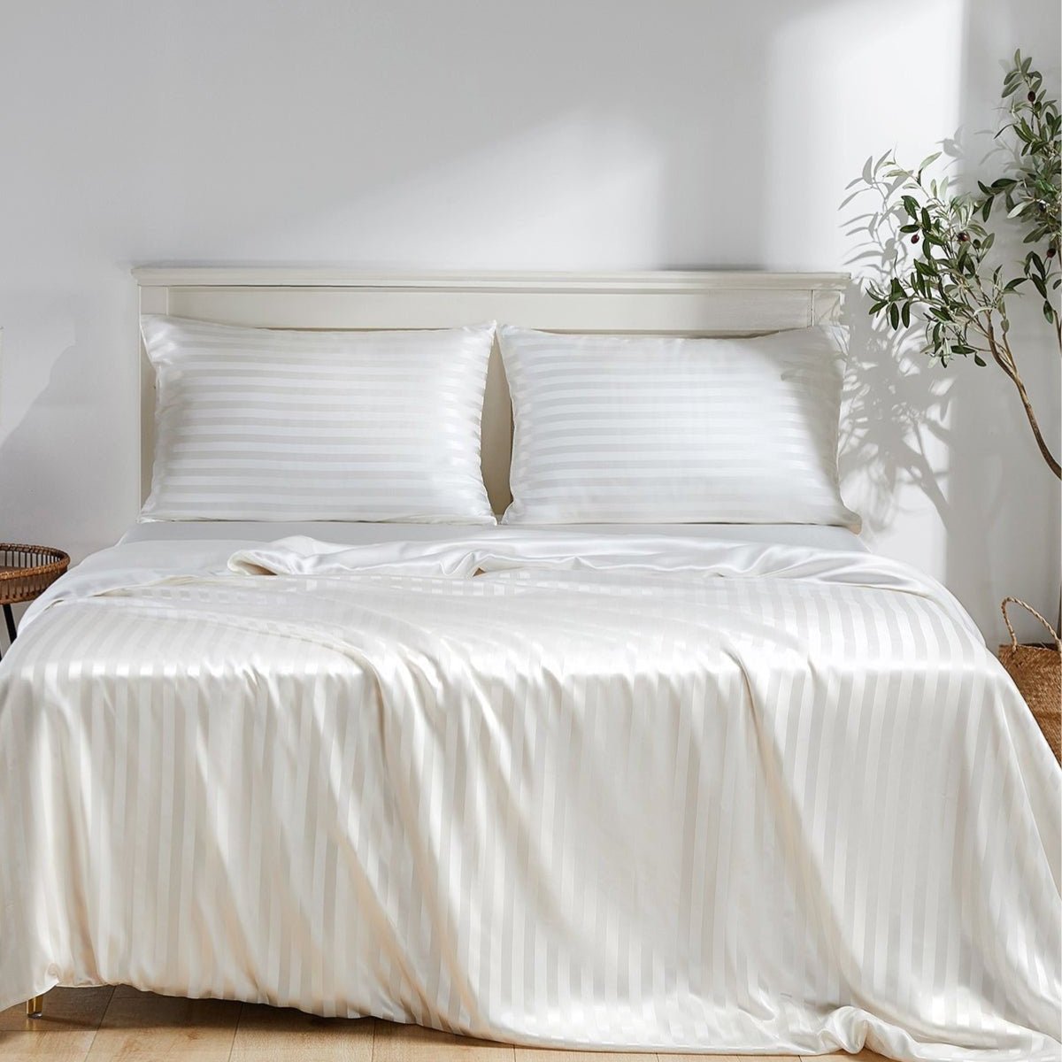 22 momme striped silk duvet cover set 3 pieces 8566603.jpg 22 momme striped silk duvet cover set 3 pieces 8566603.jpg